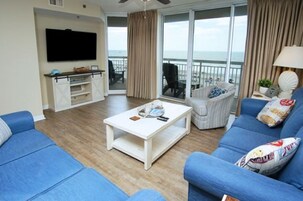 Condo, 4 Bedrooms, Oceanfront