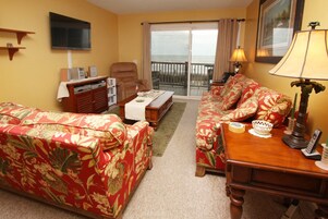 公寓客房, 1 間臥室, 海濱 | 客廳 | 電視、DVD 播放機