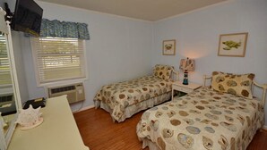 Unclassified image, 4 of 19, button - Ocean Pier III by Elliott Beach Rentals (North Myrtle Beach)