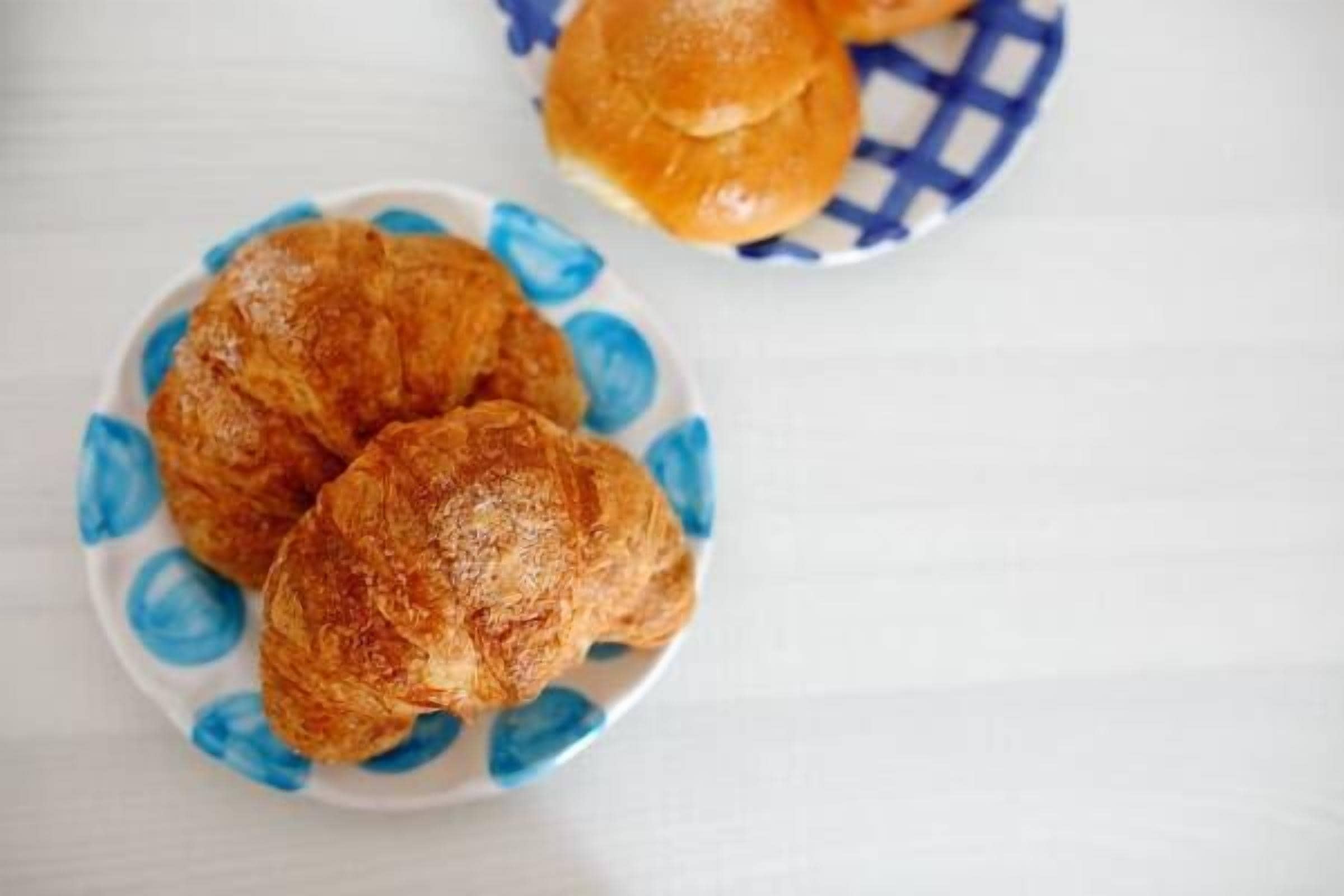 daily cooked-to-order breakfast (eur 10 per person)