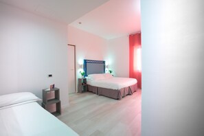 Premium bedding, minibar, in-room safe, desk - Hotel Aequa (Vico Equense)