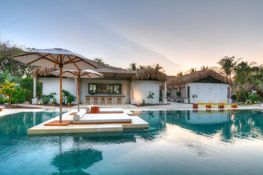 The Gilded Iguana Surf Hotel