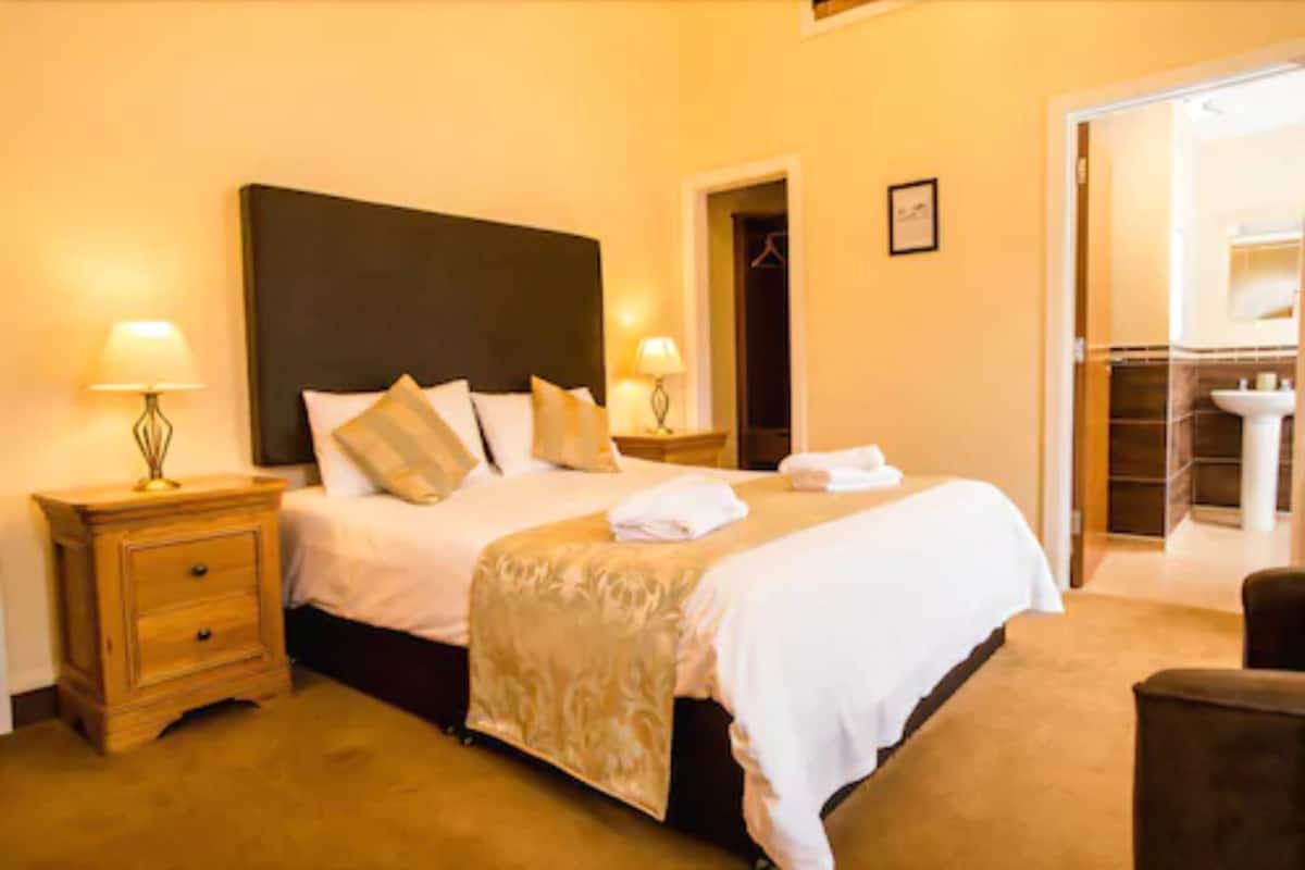 Wifi gratis y ropa de cama