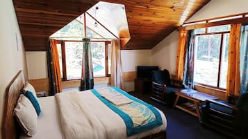 Premium Room | Desk, free WiFi, bed sheets