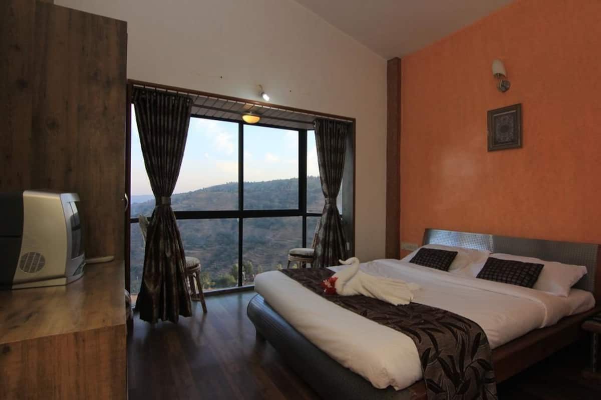 Executive Suite, Valley View