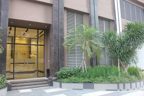 Property entrance - The Tresor (Ho Chi Minh City)