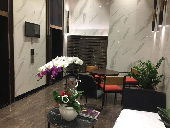 Lobby sitting area - The Tresor (Ho Chi Minh City)