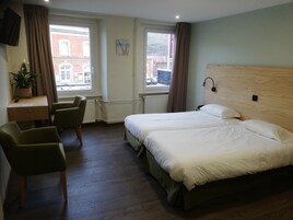 Twin Room | Desk, blackout drapes, soundproofing, cribs (free)