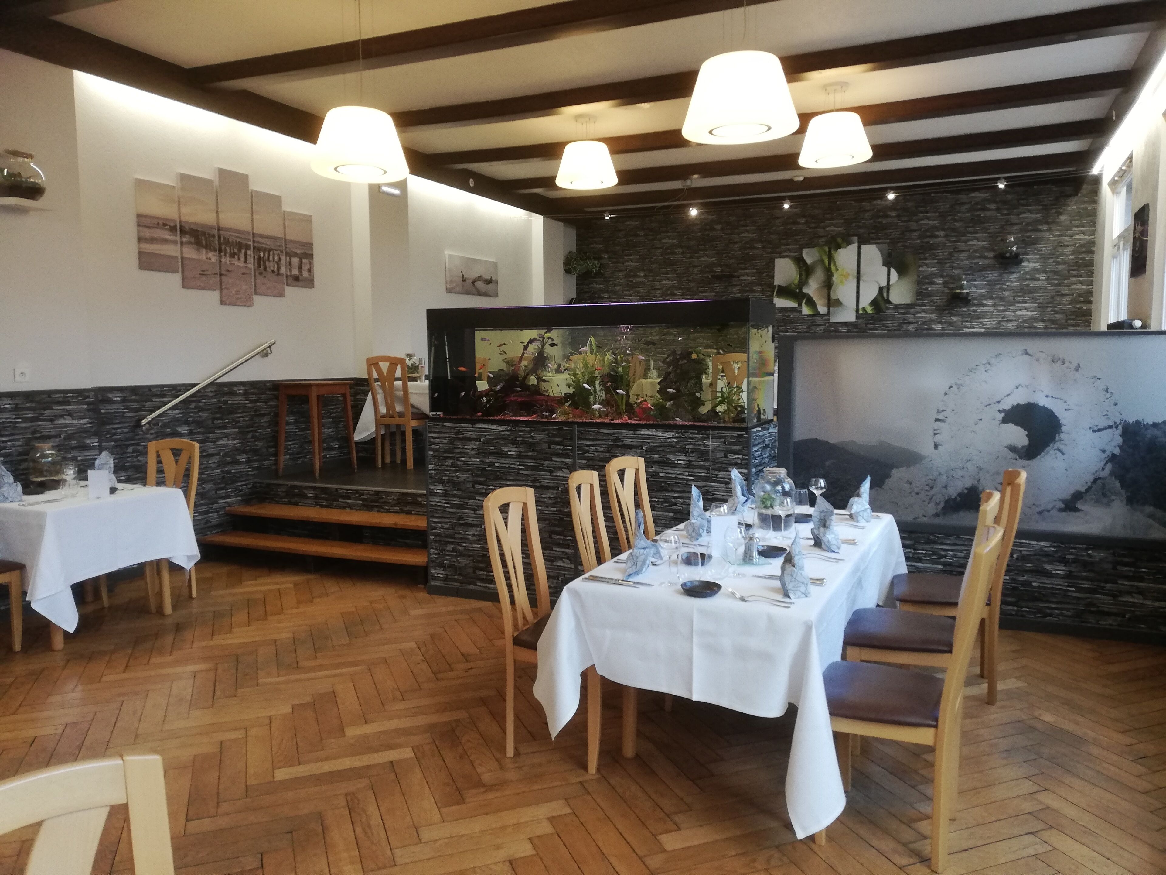 breakfast, lunch, dinner served; french cuisine