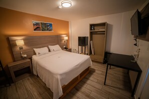 Executive-Zimmer | Schreibtisch, Bügeleisen/Bügelbrett, kostenloses WLAN, Bettwäsche