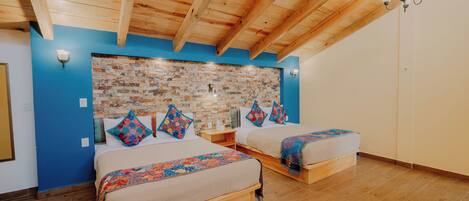 双人房, 2 张大床 | 熨斗/熨板、免费 WiFi、床单