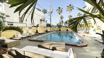 Economy kamer, 1 kingsize bed | Kameruitzicht