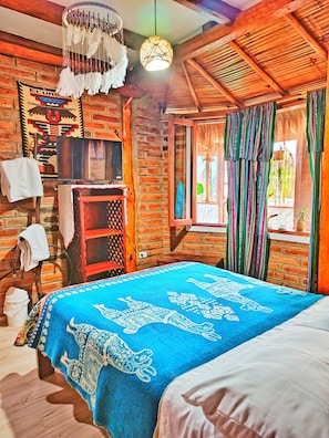 Room | Free WiFi, bed sheets - Alojamiento Vertientes del Imbabura (San Pablo del Lago)