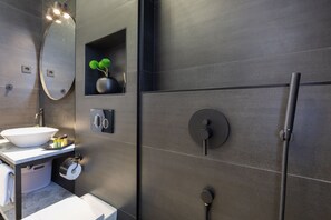Deluxe-Studiosuite | Badezimmer