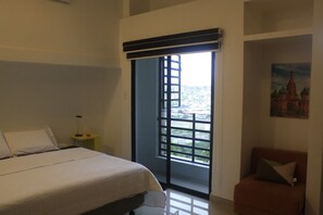 Double Room, 1 King Bed | Balcony