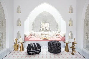 Couples treatment rooms, body treatments, body wraps, body scrubs