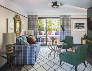 Junior Suite | Living area