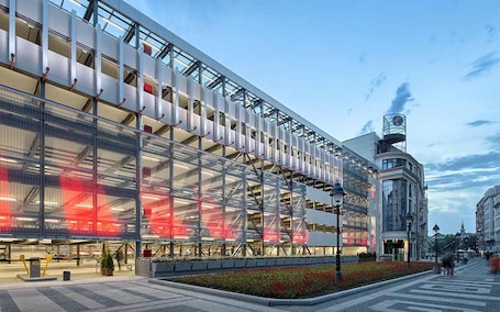 Self parking (EUR 17 per day)