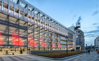 Estacionamento sem manobrista (sujeito a cobrança): EUR 17 por dia