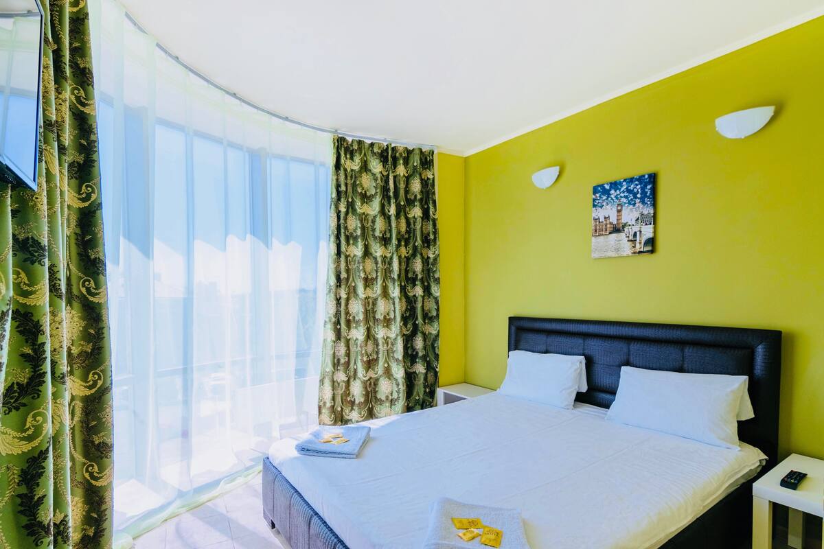 Panoramic Double Room, City View