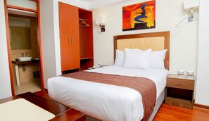 Premium bedding, down duvets, minibar, in-room safe - Golden Sunrise Machupicchu (Machu Picchu)