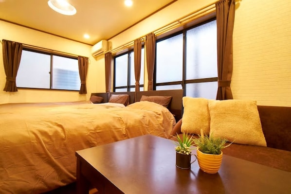 Economy Triple Room | Free WiFi