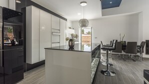 Exclusive-Villa, eigener Pool | Eigene Küche
