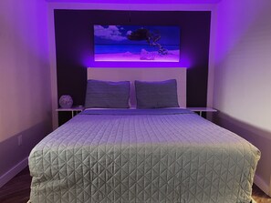 Iron/ironing board, WiFi, bed sheets, wheelchair access