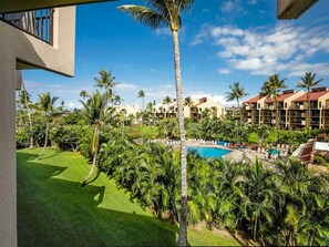 Property grounds - Full-Kitchen, Lanai, Washer/Dryer–KSM #6309 (KIHEI)