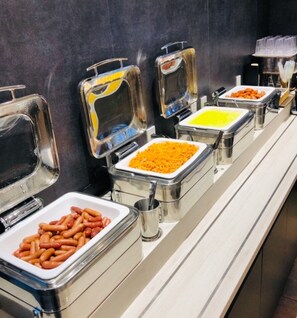 Daily buffet breakfast for a fee