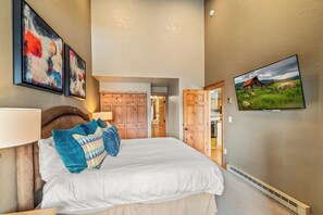 4 makuuhuonetta, silitysrauta/-lauta, ilmainen Wi-Fi, vuodevaatteet