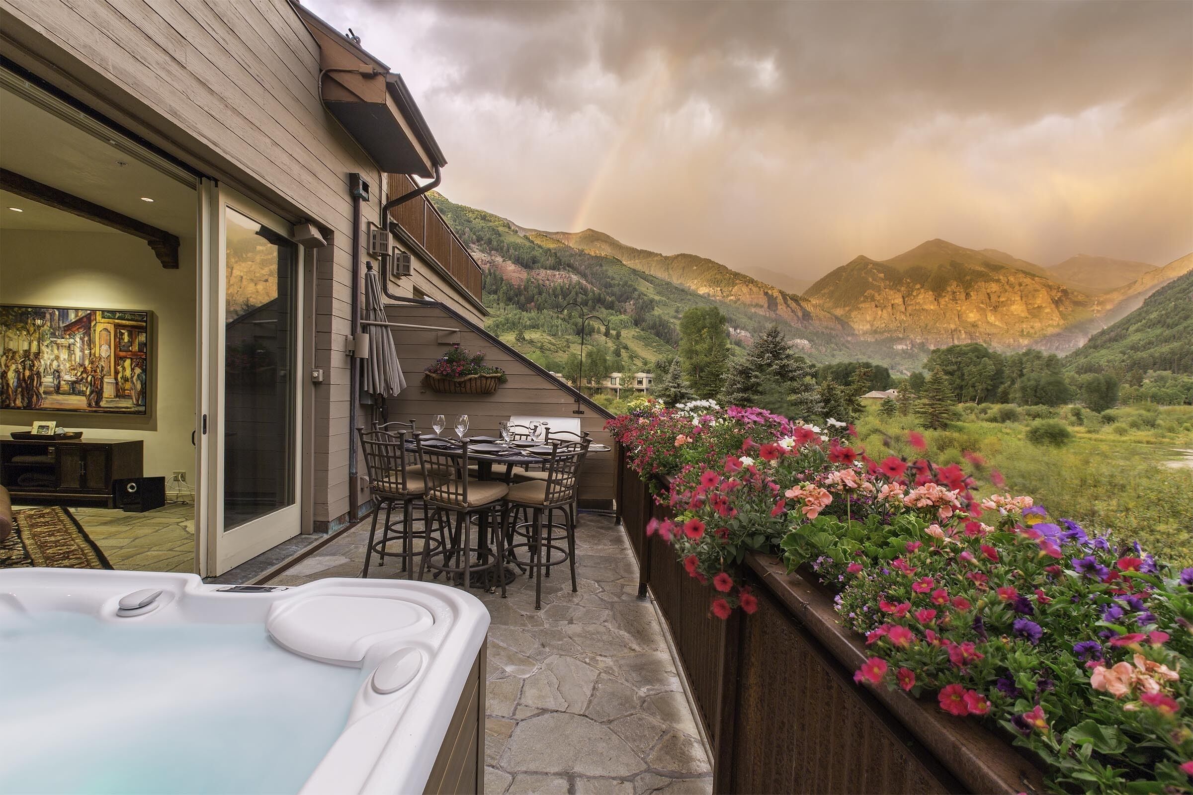Rivercrown 4 A Luxury Riverside Townhome Unsurpassed Views Comfort Location!