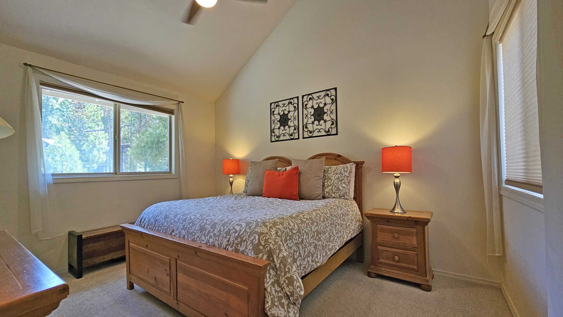 10 Wallowa-Sunriver, Oregon: Hot Tub, BBQ, WiFi, SHARC Aquatics, Tubing Hill, Mt. Bachelor, Golf, Deschutes River, Tennis, Bike Paths