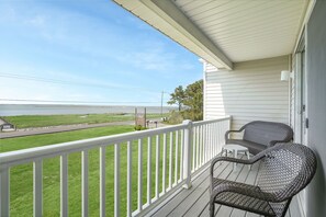 Property grounds - Sunset Dreams - Pet friendly, Waterfront; Shared dock! (Chincoteague Island)