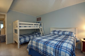 2 bedrooms, WiFi, bed sheets
