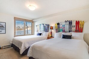 2 habitaciones, tabla de planchar con plancha y wifi gratis 