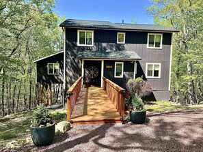 Exterior - #1 Rated Poconos Lodge Near Shawnee – Game Room, Indoor Pool/Hot Tub Access! (East Stroudsburg)