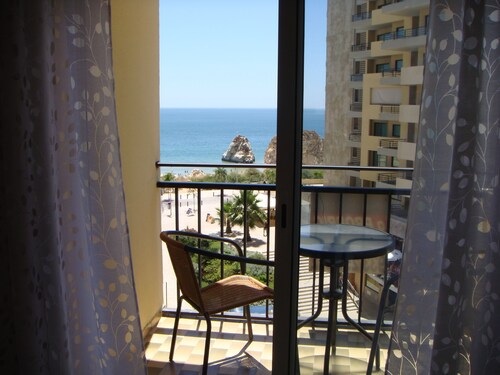 T1 in de frontlinie met garage. 1966 / AL