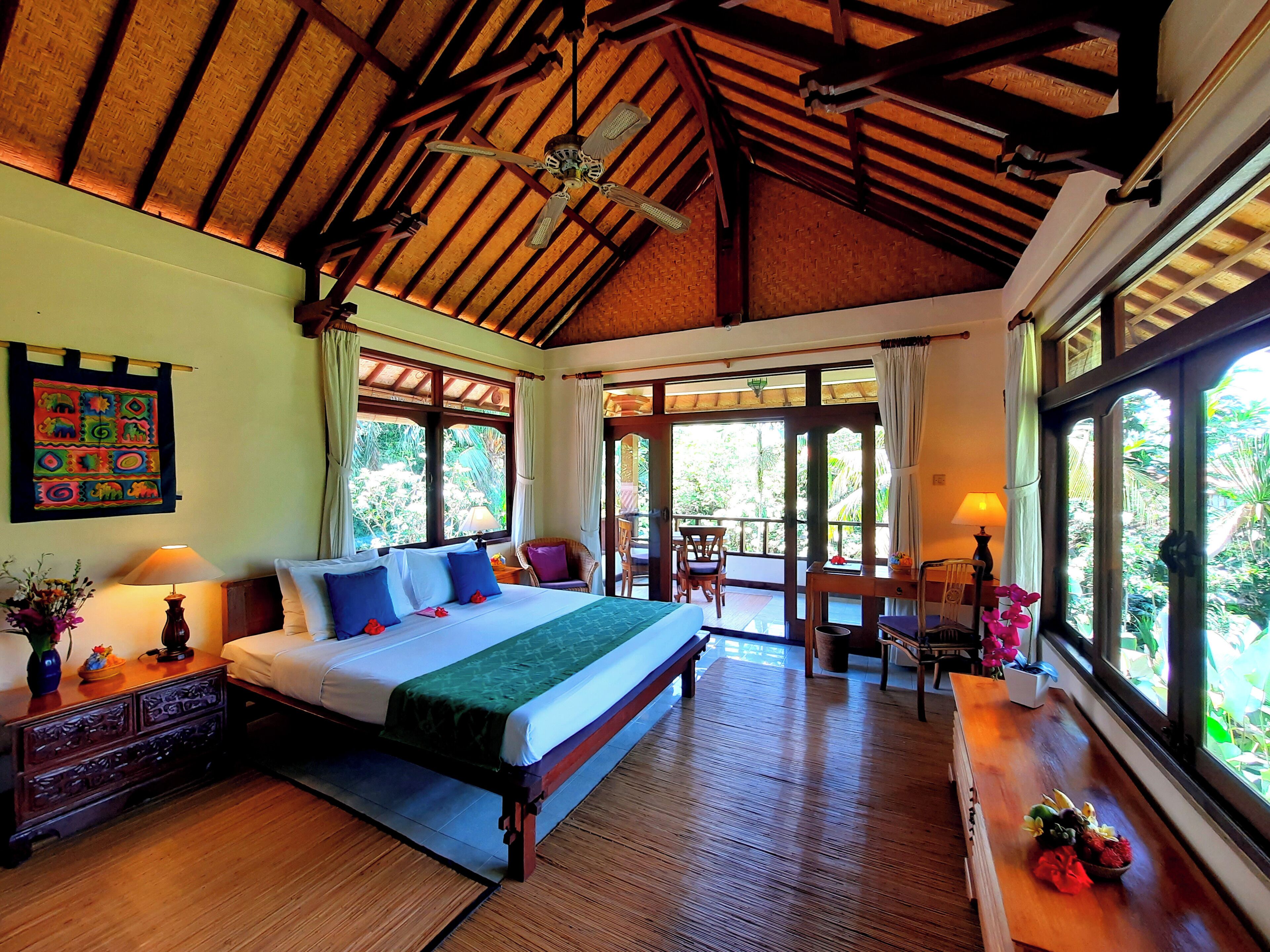 Comfort Room | Individually decorated, individually furnished, desk, free WiFi