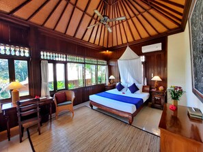 Individually decorated, individually furnished, desk, free WiFi - Alam Indah Ubud (Ubud)