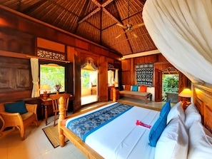 Individually decorated, individually furnished, desk, free WiFi - Alam Indah Ubud (Ubud)