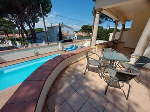 Pool - Villa with private swimming pool, free wifi,  between sea and forest. (L'Escala)