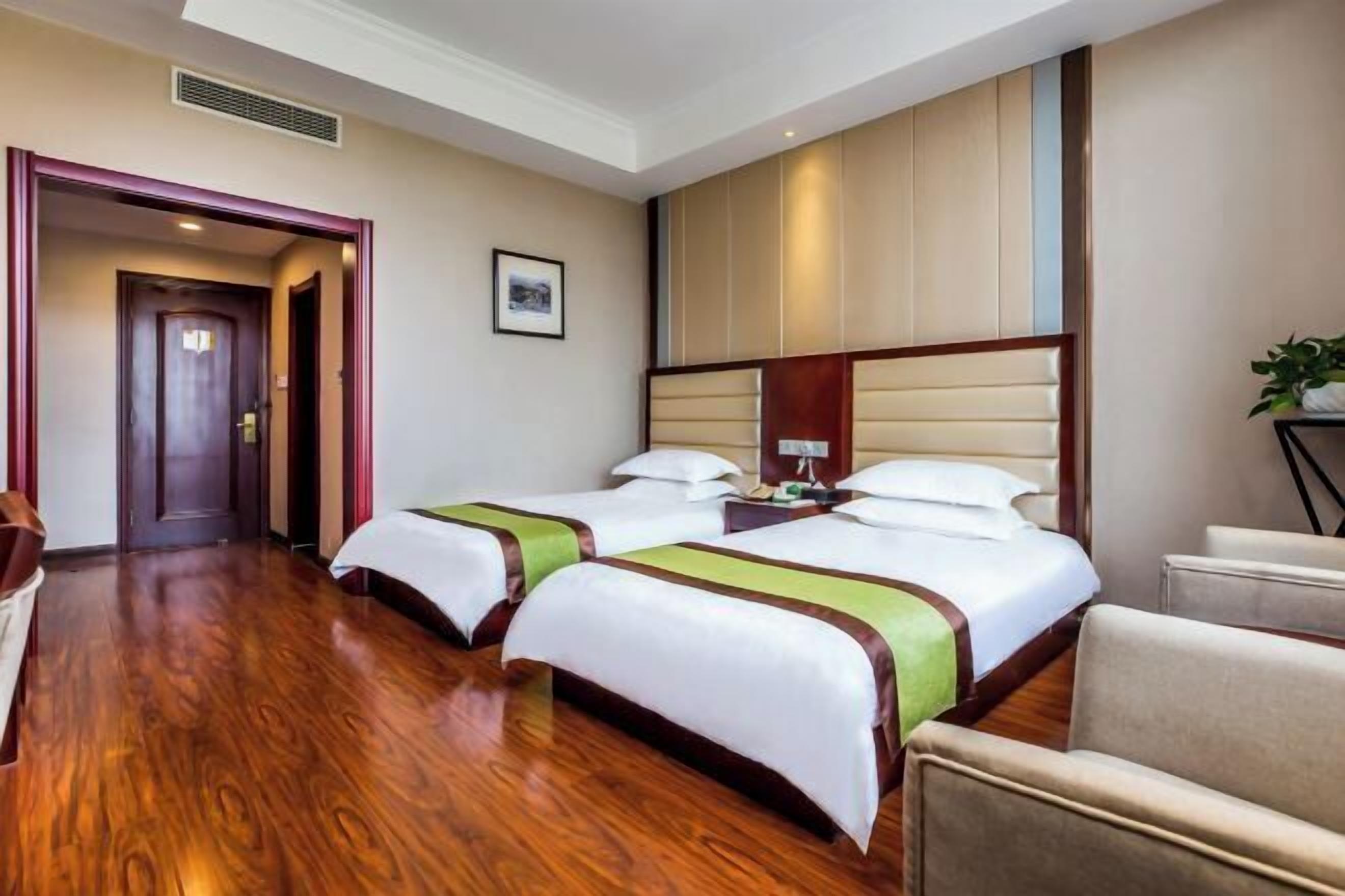 Desk, blackout drapes, free WiFi