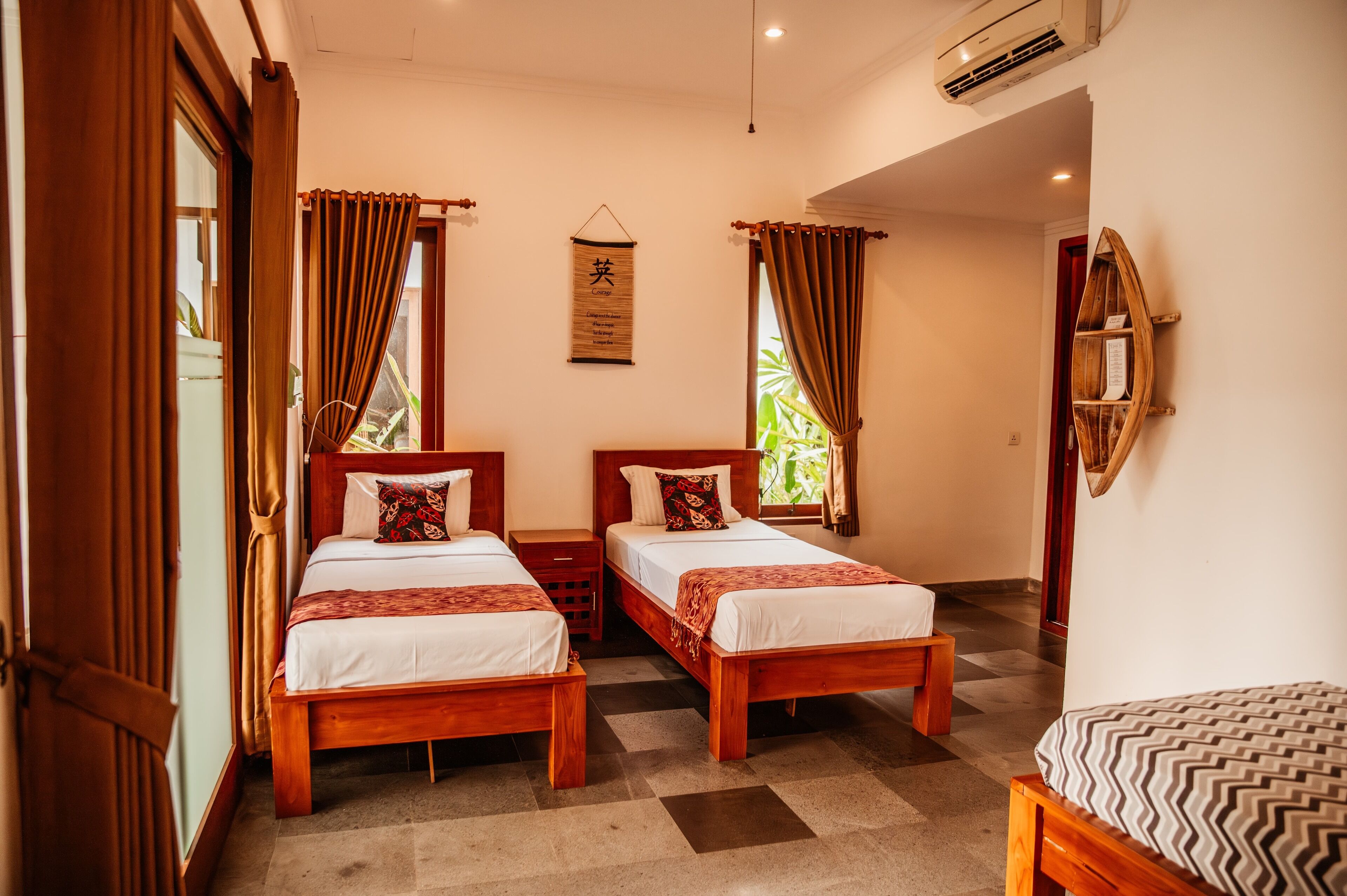 Bungalow Design, 3 lits une place, non-fumeurs, coin cuisine | 1 chambre, minibar, coffres-forts dans les chambres