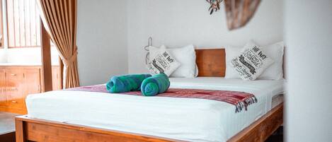 Bungalow Lune de Miel, 1 très grand lit, vue piscine, côté jardin | Détail de l’intérieur