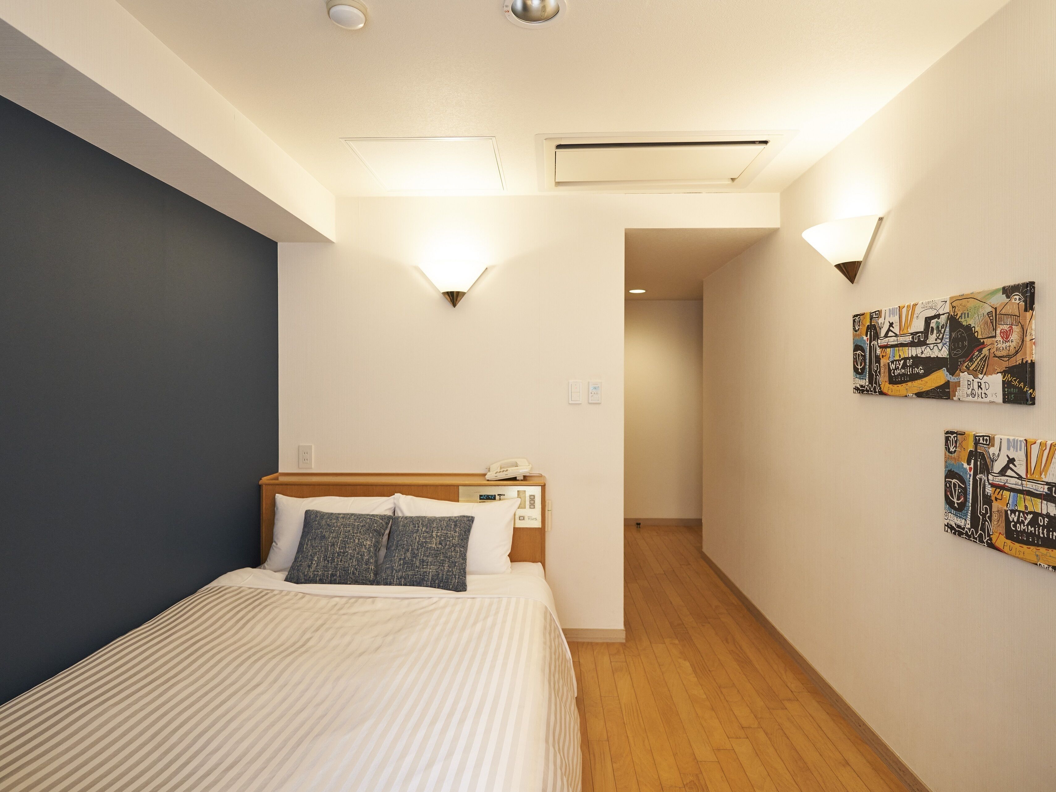 1 bedroom, desk, free wifi