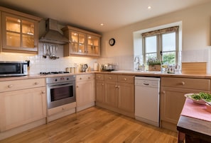 Ground floor:  Kitchen/dining room - Ty Ucha’r Ffordd, Bodnant Estate, Colwyn Bay, Conwy, Wales (Colwyn Bay)