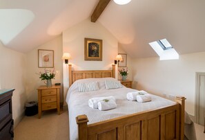 First floor: The bedroom with double bed - Ty Ucha’r Ffordd, Bodnant Estate, Colwyn Bay, Conwy, Wales (Colwyn Bay)