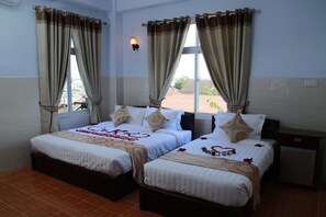 Chambre Familiale Double ou avec lits jumeaux | Draps en coton égyptien, literie de qualité supérieure, surmatelas