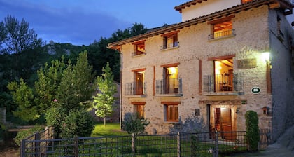 Maison de maître avec vue sur les montagnes